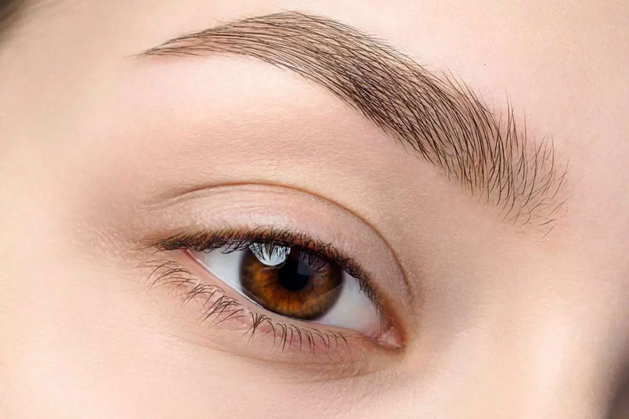 Nên dặm lại mày dù đã lên đều để duy trì hiệu quả bền lâu