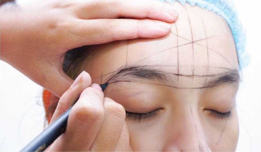 Mỗi khách một bộ dụng cụ phẩy sợi mày riêng