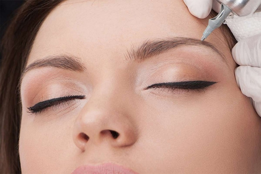 Kim dùng trong kỹ thuật phẩy sợi mày tại Master Phun Xăm